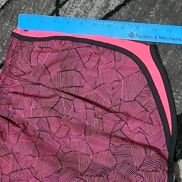 NIKE DRI-FIT MESH LINED EMBROIDERED SWOOSH LOGO ATHLETIC SHORTS - Picture 11 of 11